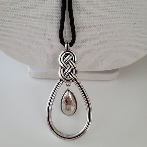 Necklace Black Leather & Silver Tone Metal Pendant Necklace #0343 - Picture 4 of 13